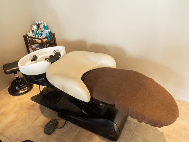 Roops | 表参道のヘアサロン