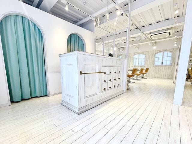 Lila by AFLOAT | 吉祥寺のヘアサロン