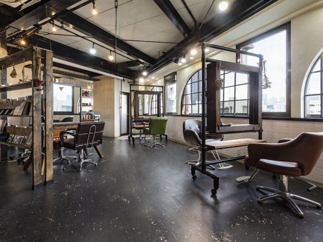 LYON hair & makeup | 表参道のヘアサロン