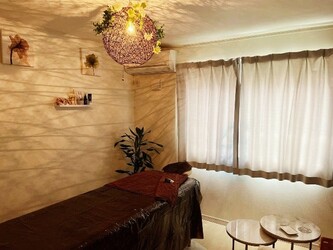 バスト＆ボディの専属メンテナンス Leaves 恵比寿 | 恵比寿のリラクゼーション