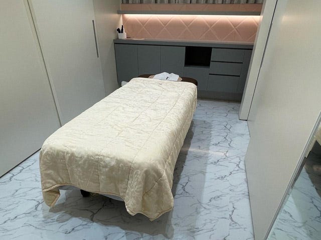 Linola by RAYVIS 新宿店 | 新宿のリラクゼーション