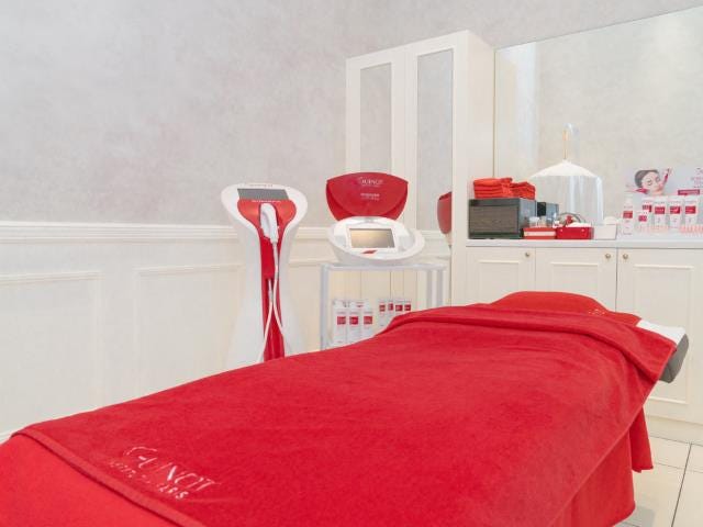 GUINOT INSTITUT PARIS | 六本木のリラクゼーション