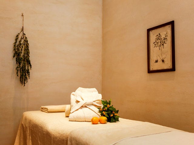 ヴェレダ トリートメント&ショップ 横浜ベイクォーター店 | 横浜のリラクゼーション