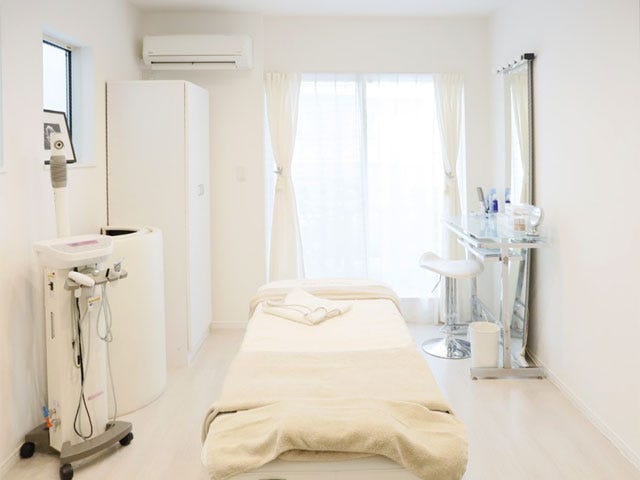 Premiere Etoile minion | 六本木のリラクゼーション