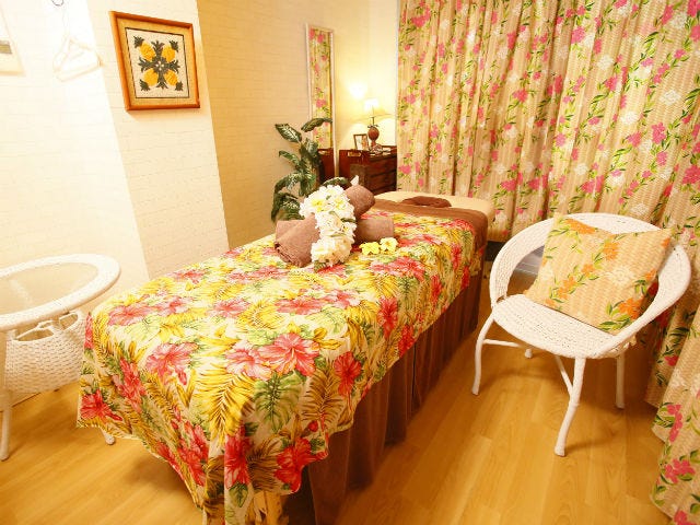 ハワイアンフォレストSpa渋谷本店 ～ロミロミボディ&ヘッドスパ～（Salon de chacha 渋谷本店） | 表参道のリラクゼーション