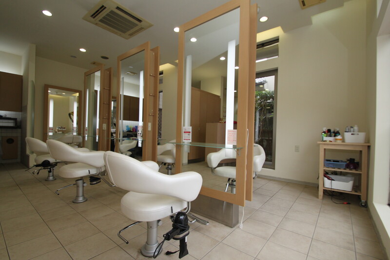 RUSH | 鶴ヶ島のヘアサロン