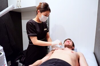 メンズ脱毛&ブラジリアンワックスQueen's Wax | 新宿のエステサロン