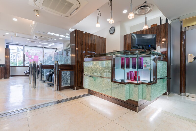 elle brille 用賀 | 用賀のヘアサロン