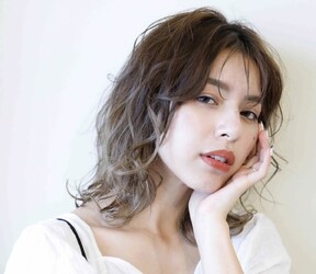 FOUR PLACE | 橋本/次郎丸/野芥のヘアサロン