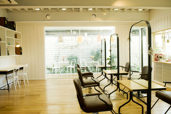 Garland 表参道 | 表参道のヘアサロン Garland 表参道 | 表参道のヘアサロン