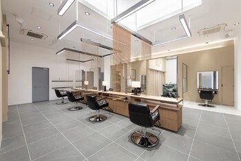 HAIR &amp; MAKE EARTH 新庄店