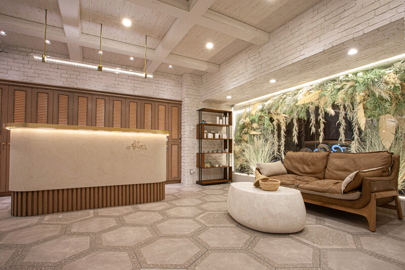 Cloe 堀江 | 心斎橋のヘアサロン