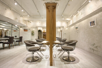 Cloe 堀江 | 心斎橋のヘアサロン