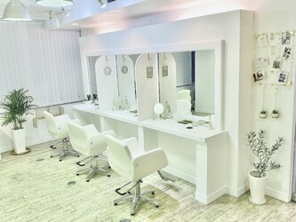 HAIR WORKS familiar | 千葉のヘアサロン