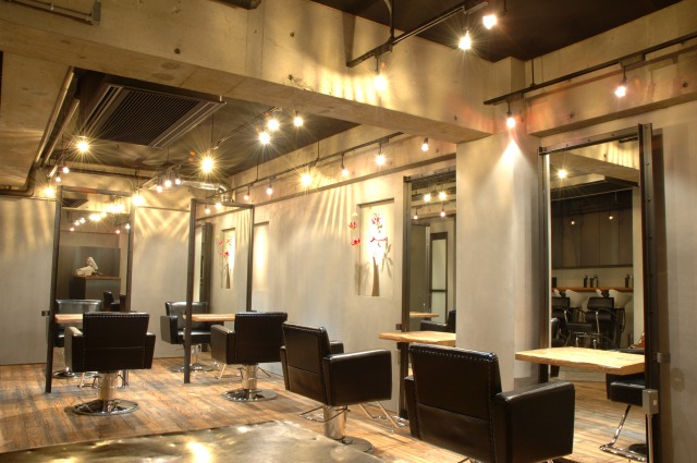 BLESS | 原宿のヘアサロン