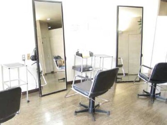 BEE HOUSE | 伏見のヘアサロン