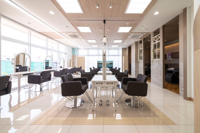 HAIR&MAKE EARTH 熊本長嶺店 | 熊本のヘアサロン