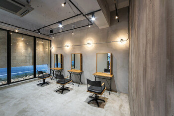 Lolonois池田 | 池田のヘアサロン