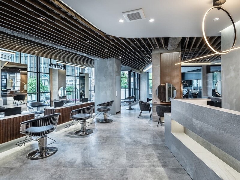 Toiro 新宿 | 新宿のヘアサロン