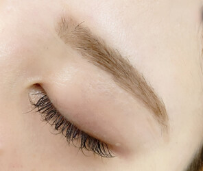 Beauty Salon MORE 池袋店 | 池袋のアイラッシュ