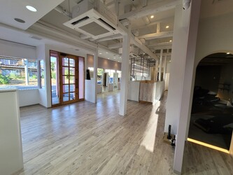 HUG CLAIRE 春日井店 | 春日井のヘアサロン