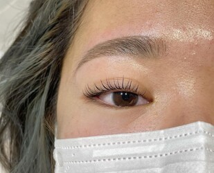 YEON渋谷【フラットラッシュ/まつげパーマ/アイブロウ】 | 渋谷のアイラッシュ