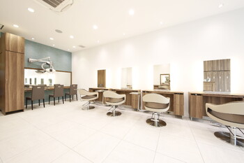 Ash 豊田店 | 日野のヘアサロン