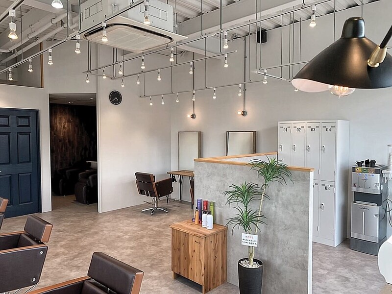 Agu hair ar 和歌山ガーデンパーク前店 | 和歌山のヘアサロン