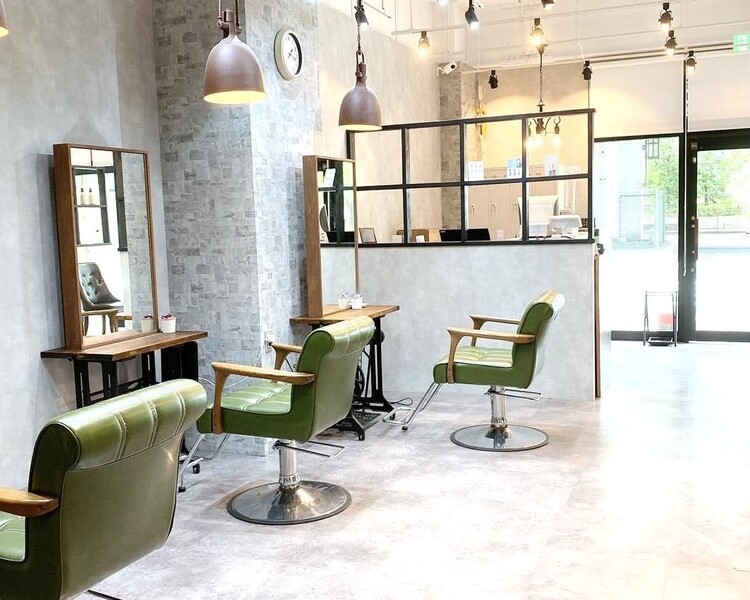 Agu hair aura 堺東店 | 堺のヘアサロン