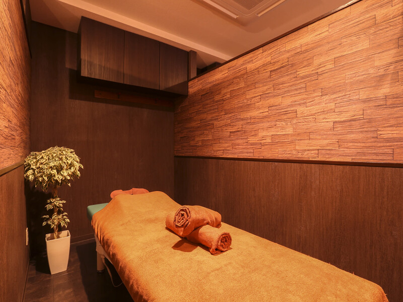 道頓堀 FOREST 道頓堀本店 | なんばのリラクゼーション