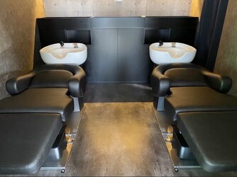 _WHITE 京橋店 | 京橋のヘアサロン