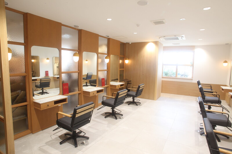 CRYSTAL MAGIC 伊賀店 | 藤井寺のヘアサロン