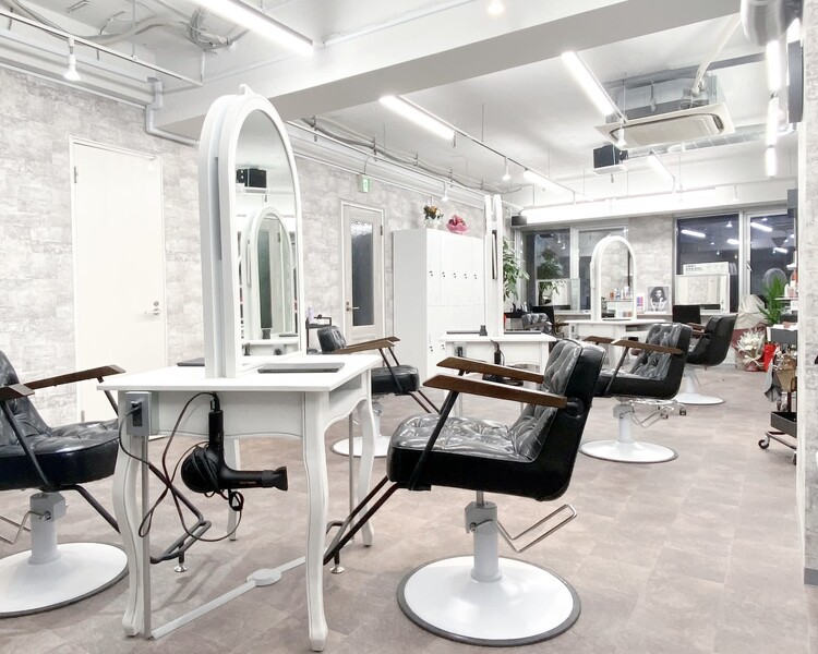 Refine by Afinar 本厚木店 | 厚木のヘアサロン