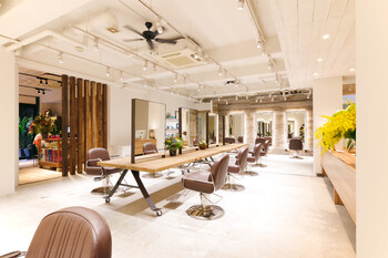 GLAD. | 表参道のヘアサロン GLAD. | 表参道のヘアサロン