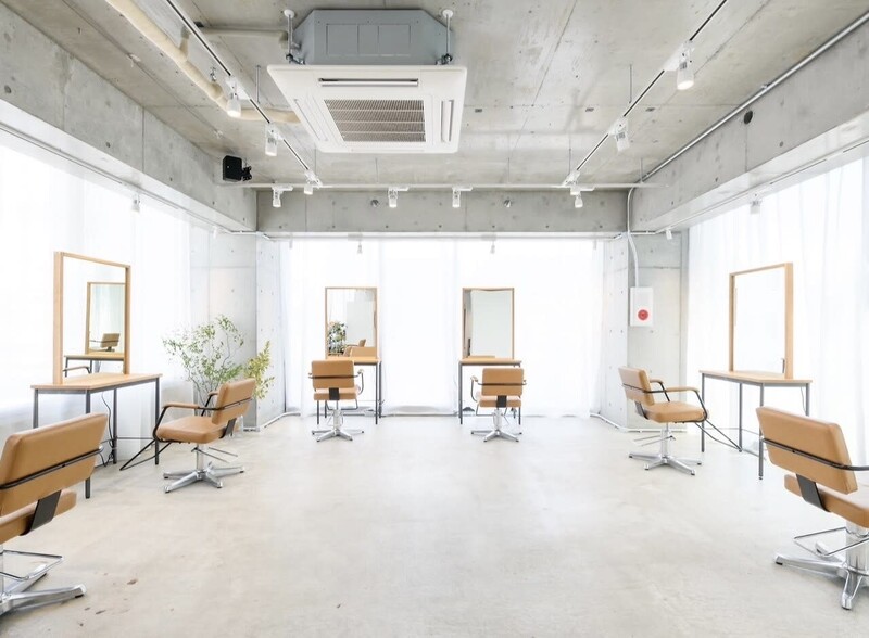 loti by trench | 自由が丘のヘアサロン