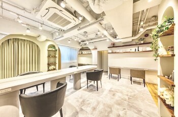 ElEn. 似合わせ小顔カット&髪質改善サロン 池袋 | 池袋のヘアサロン