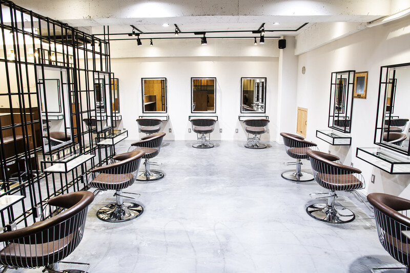 LILIANA | 池袋のヘアサロン