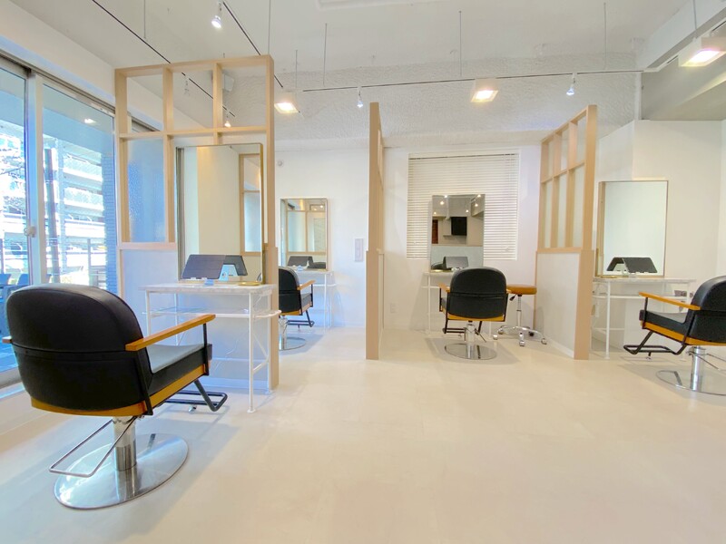 CHARMANT半個室型髪質改善特化サロン六町 | 綾瀬のヘアサロン