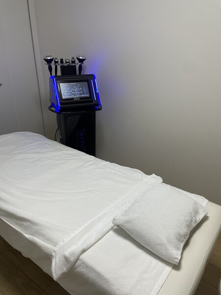 Crystal Rose | 金山のエステサロン