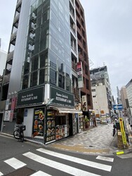 MEGURO BARBER SHOP 6PPONGI 目黒六 | 六本木のヘアサロン