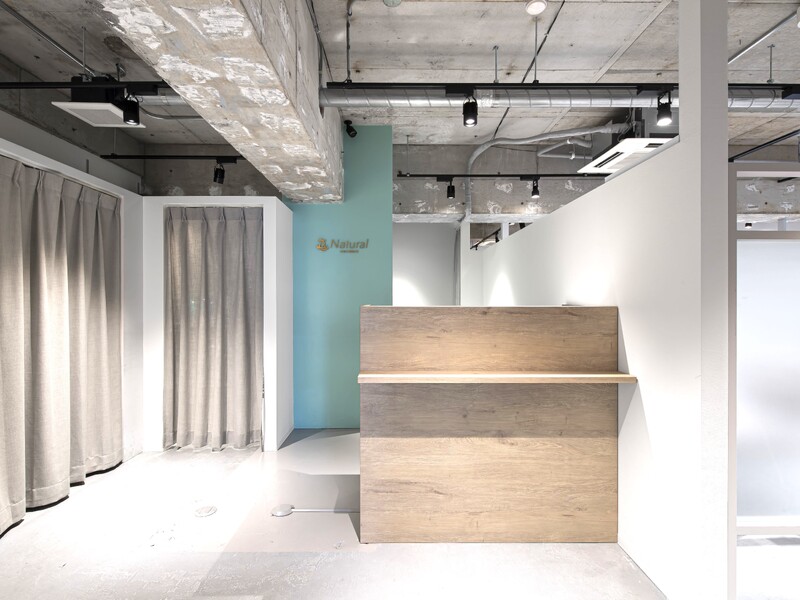 【全席半個室サロン】Natural 池袋店 | 梅田のヘアサロン