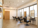 KUMA ＋ | 立川のヘアサロン