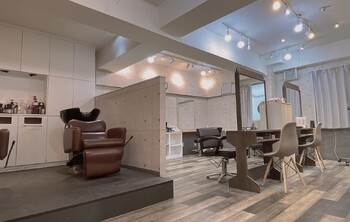 Reflet-shinjuku kabukicho-歌舞伎町店 | 新宿のヘアサロン
