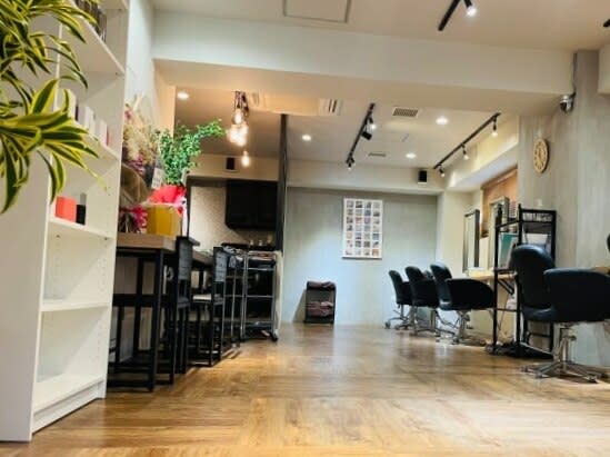 est hair by friends 新宿店 | 藤が丘のヘアサロン