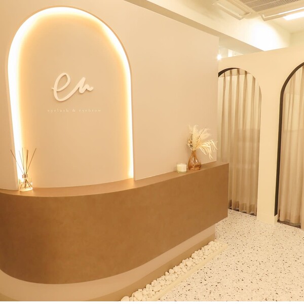en アイラッシュ&アイブロウ 銀座店【まつ毛・眉毛専門店】 | 有楽町のアイラッシュ