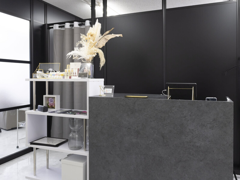 salon Laule'a | 関内のアイラッシュ