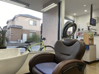 CUT HOUSE Hikichi | 松戸のヘアサロン