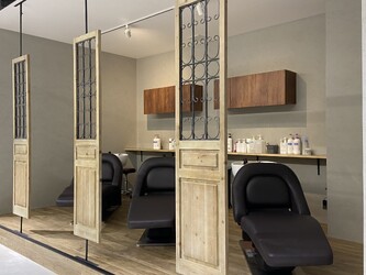 CREAR | 橿原のヘアサロン