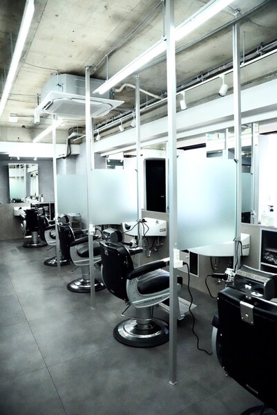 CHROM TOKYO the Barber 新宿 | 新宿のヘアサロン