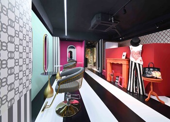 Reflet by remmy新宿店【ルフレバイレミー】 | 新宿のヘアサロン